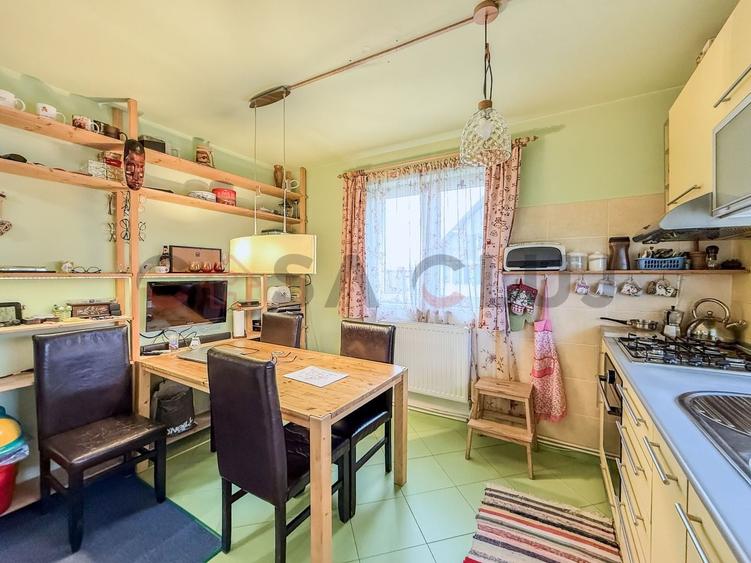Apartament cu 2 camere decomandat, mobilat în Bulgaria