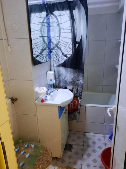 Garsonieră decomandată în Central