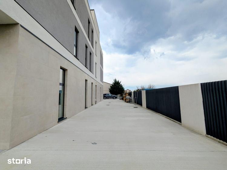 Spațiu comercial, de 108 mp, în Soarelui
