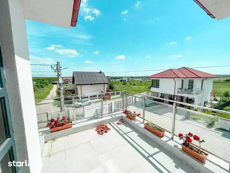 Casă cu 5 camere cu Teren 430 Mp în Mogoșoaia
