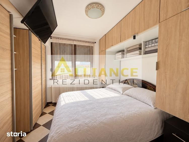 Casă cu 5 camere cu Teren 478 Mp în Central