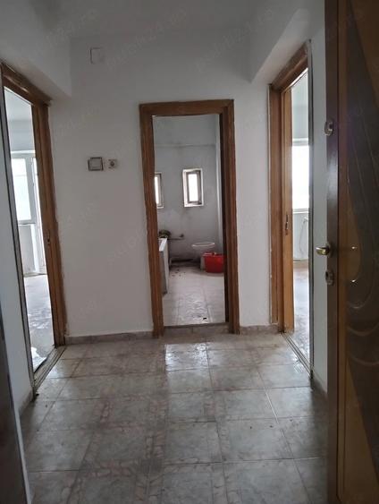 Apartament cu 2 camere decomandat în Mioriței