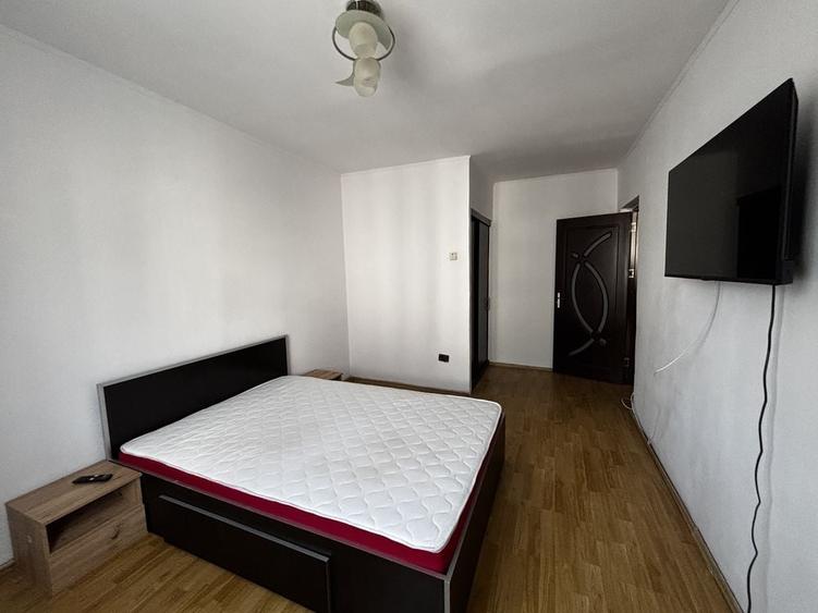 Apartament cu 2 camere decomandat în Ostroveni