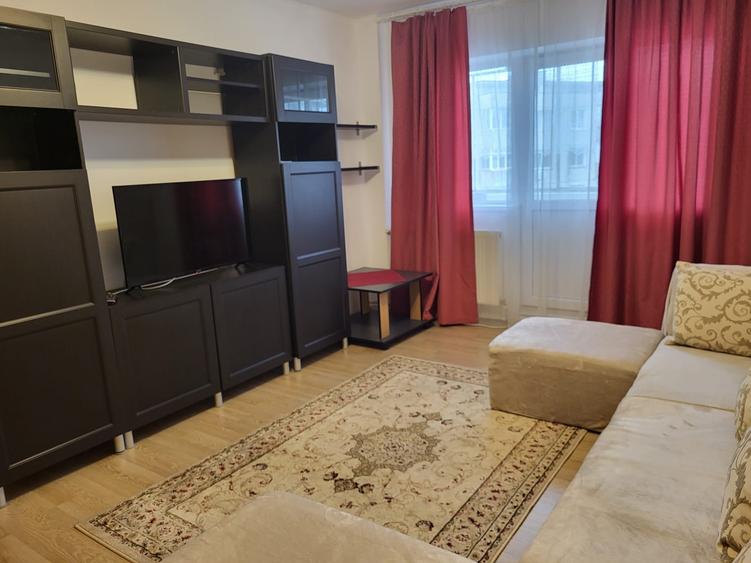 Inchiriere 3 camere Metrou Aparatorii Patriei - 12