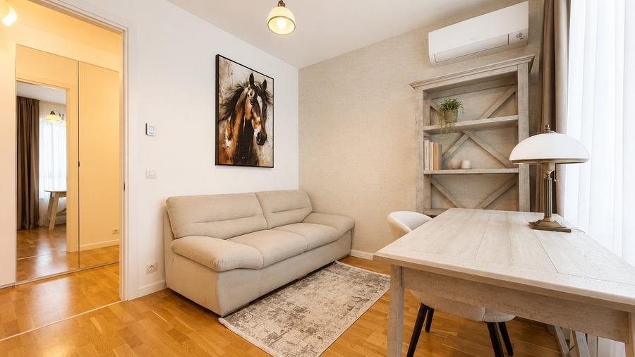 Apartament cu 3 camere decomandat, mobilat în Domenii