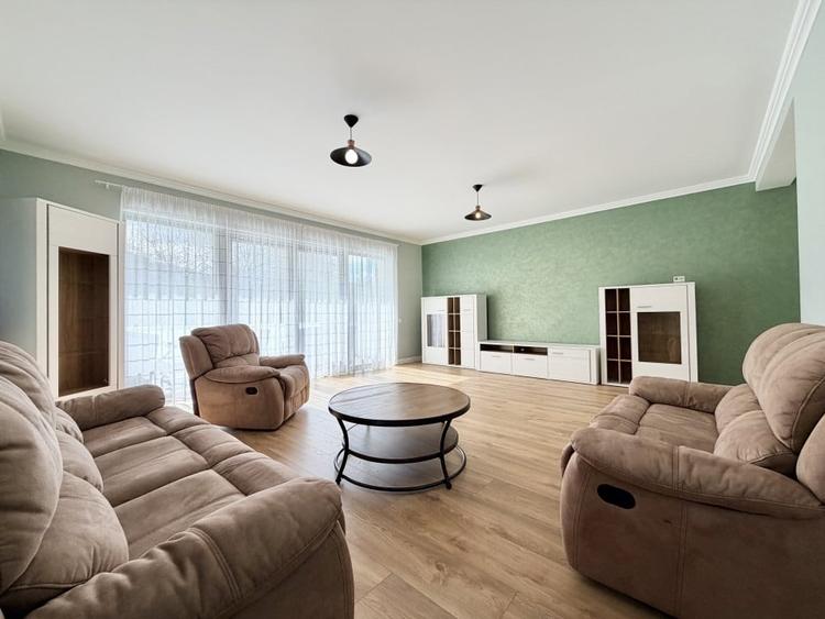 Duplex cu 5 camere cu Canalizare în Andrei Mureșanu