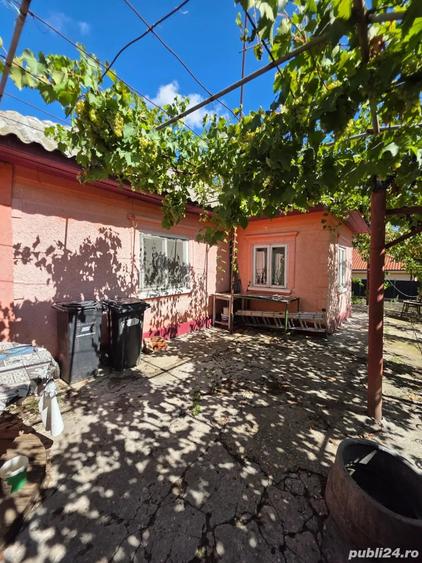 Casă cu 3 camere în 23 August