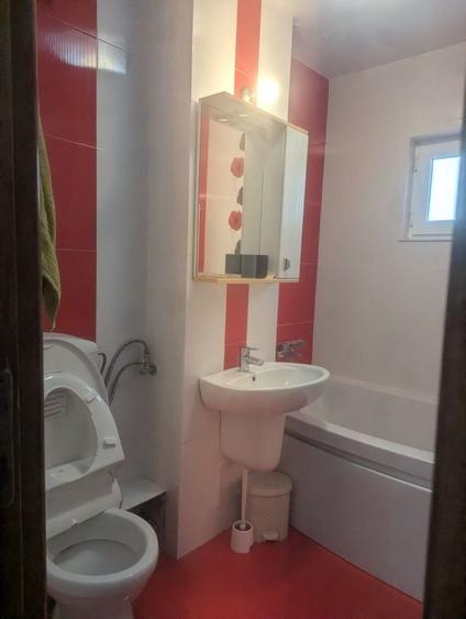 Apartament cu 3 camere decomandat în Galați