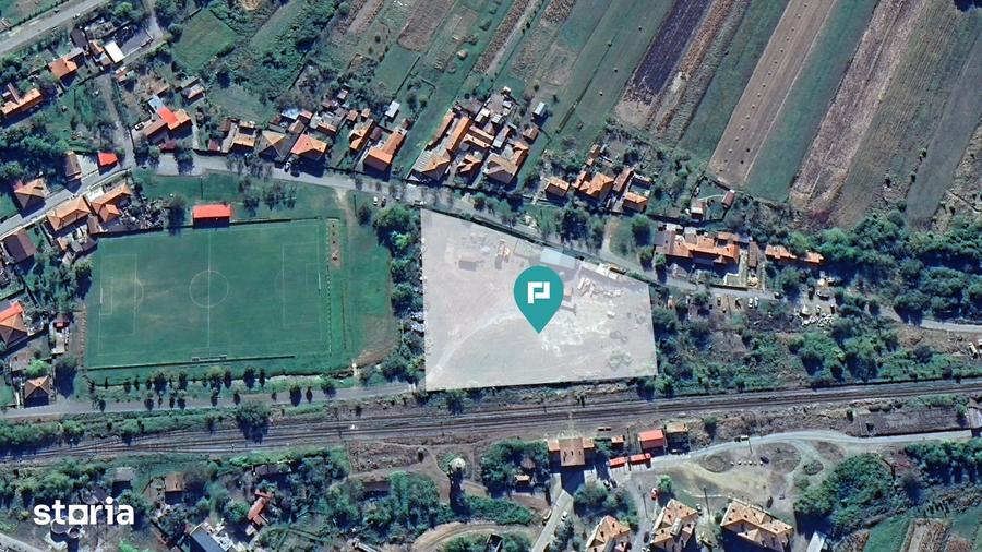 Teren de 8369 mp, în Margina