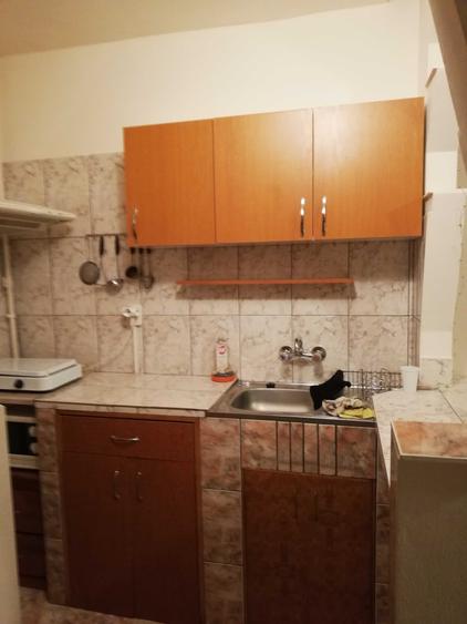 Garsonieră decomandată în 7 Noiembrie