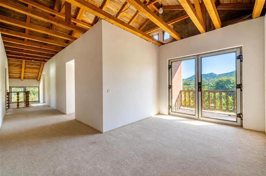 Hotel/Pensiune, de 519 mp, în Bran