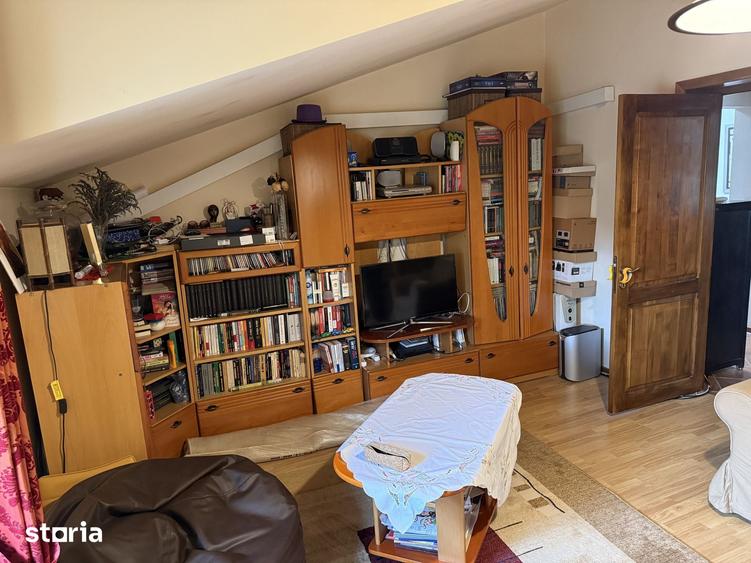 Apartament cu 3 camere în Păcurari