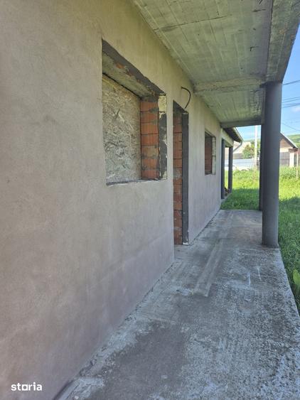 Casă cu 5 camere cu Teren 1700 Mp în Luizi-Călugăra