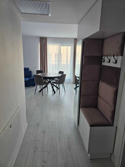 Apartament cu 3 camere semidecomandat în Central