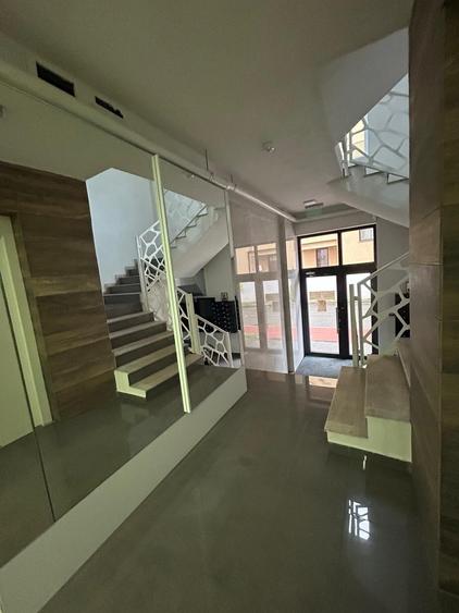 Apartament cu 4 camere decomandat în Albert