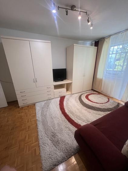 Apartament cu 2 camere semidecomandat în Rogerius