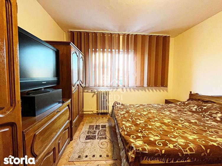 Apartament cu 3 camere decomandat în Rogerius