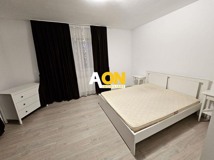 Casă individuală cu 4 camere cu Garaj în Central