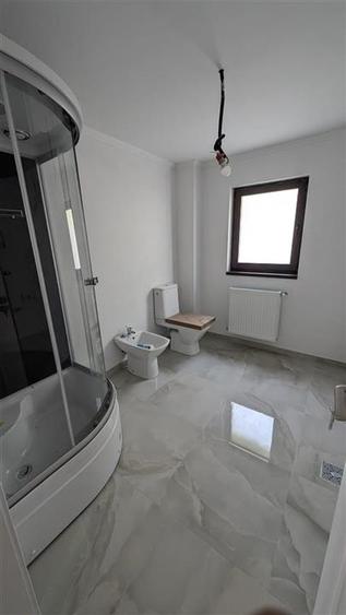 Casă cu 5 camere cu Teren 600 Mp în Bucium