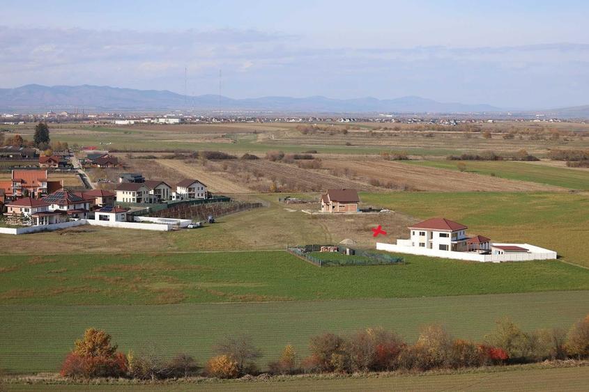 Teren de 586 mp, în Sânpetru