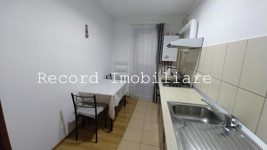 Apartament cu 2 camere decomandat în Florești