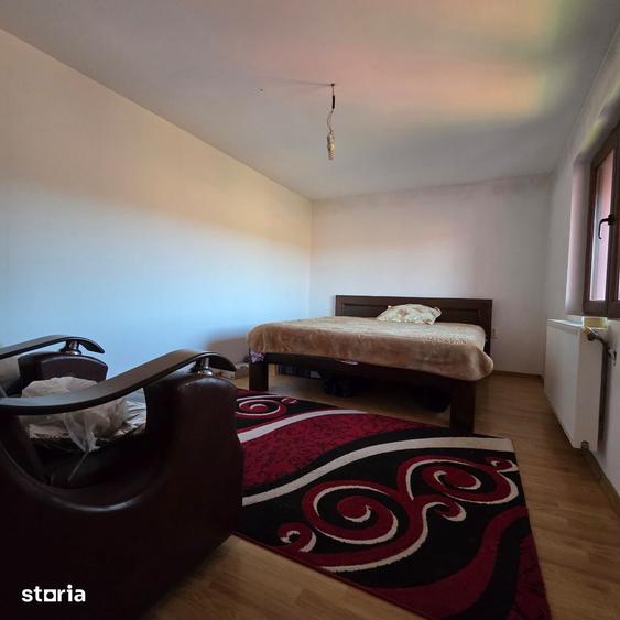 Casă cu 5 camere cu Teren 1270 Mp în Bogdănești