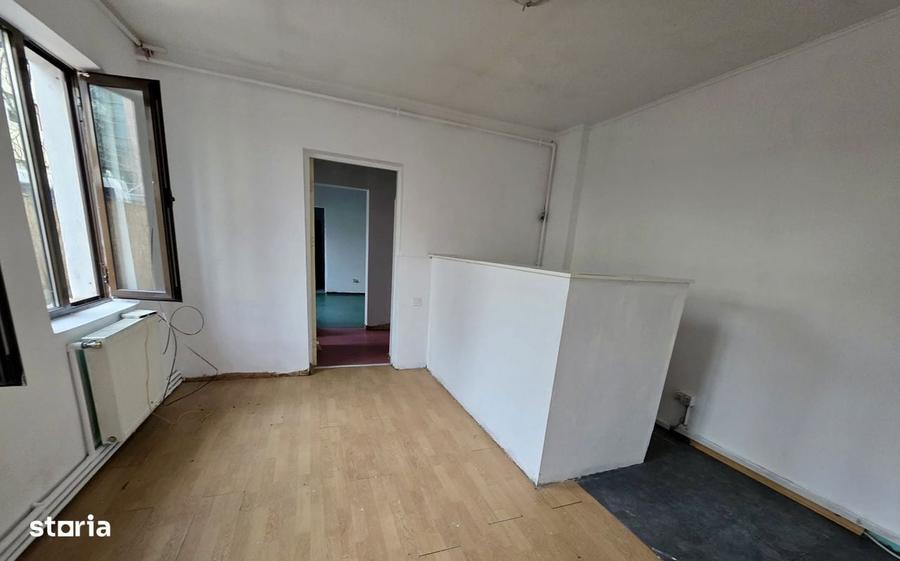 Ultracentral, ofer spre inchiriere 4 camere la curte, ideal firma - 15