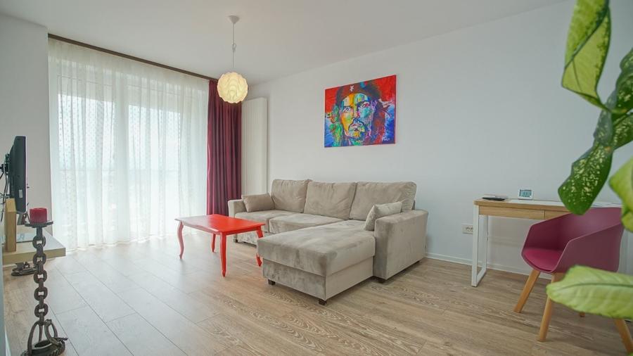 Apartament cu 2 camere decomandat, mobilat în Tractorul
