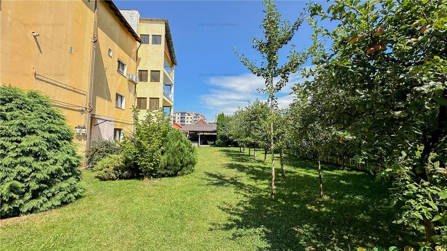 Apartament cu 2 camere decomandat, mobilat în Central