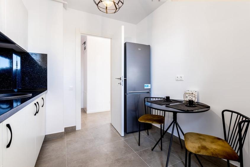 Apartament cu 3 camere decomandat, mobilat în Pipera