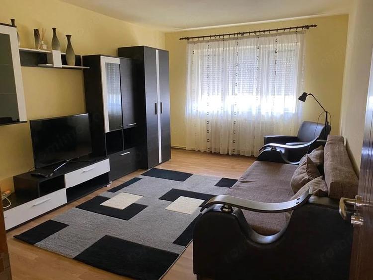 Apartament cu 2 camere semidecomandat în Spitalul Județean