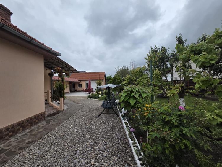 Casă cu 4 camere în Central