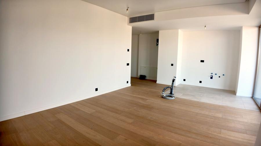 Apartament cu 3 camere în Petricani