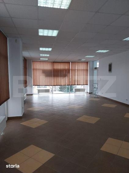 Spatiu comercial, 110 mp, etajul 1, vitrina, zona Burdujeni - 4
