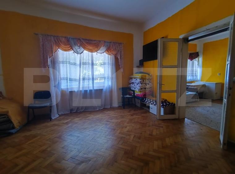 Casă individuală cu 3 camere cu Canalizare în Central