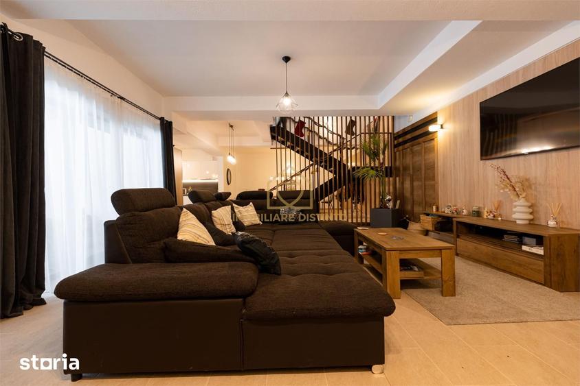 Casă cu 6 camere cu Teren 1295 Mp în Central