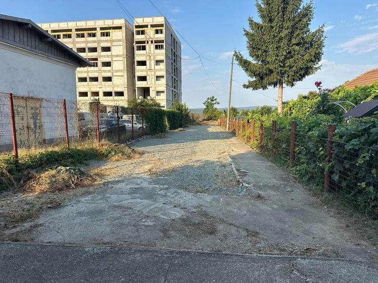 Spațiu comercial, în Traian