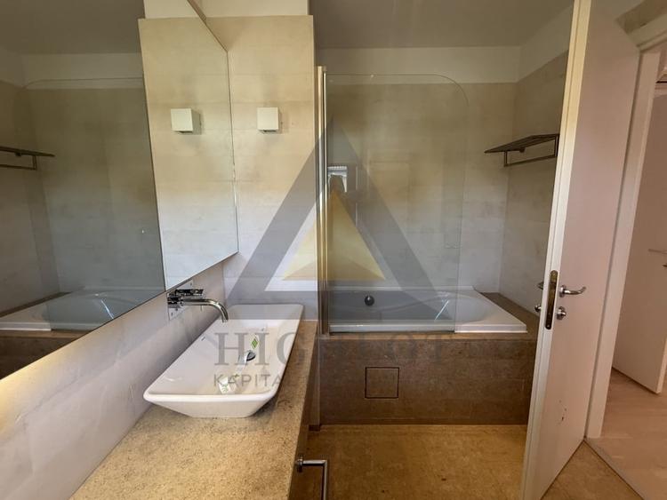 Casă cu 4 camere cu Canalizare în Voluntari