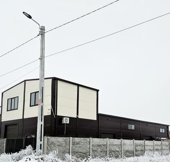 Spațiu industrial, de 365 mp, în Moșnița Nouă