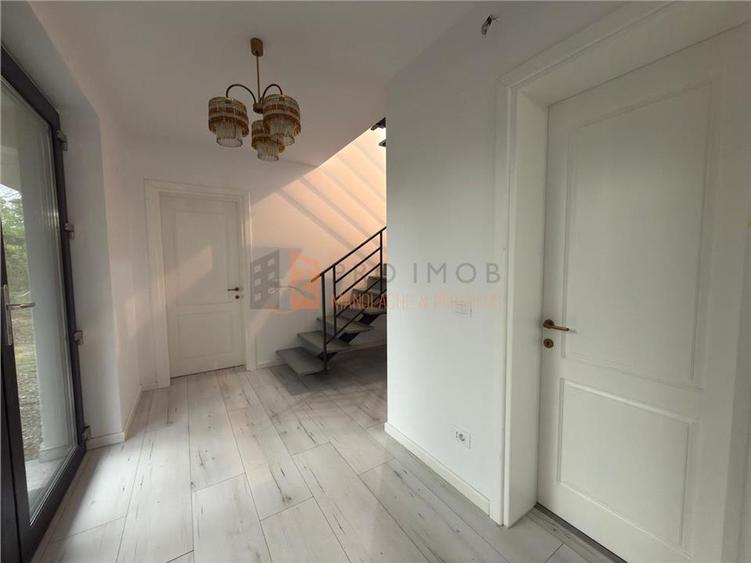 Casă individuală cu 5 camere cu Teren 963 Mp în Nișcov