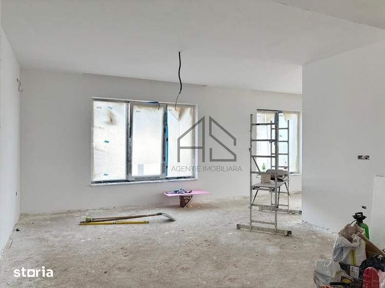 Casă cu 4 camere cu Teren 500 Mp în Sântandrei