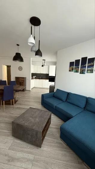 Apartament cu 2 camere semidecomandat, mobilat în Florești