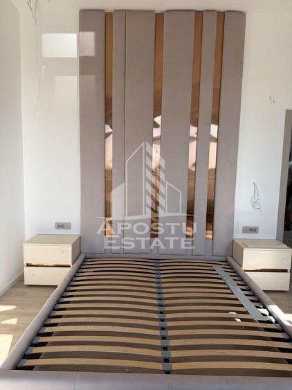 Apartament cu 4 camere decomandat, mobilat în Torontalului