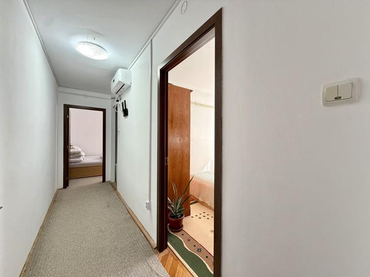 Apartament cu 3 camere semidecomandat, mobilat în Circumvalațiunii