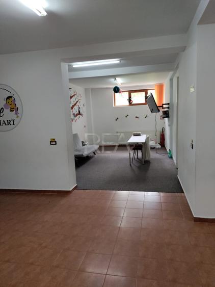 Apartament cu 4 camere decomandat în Ozana