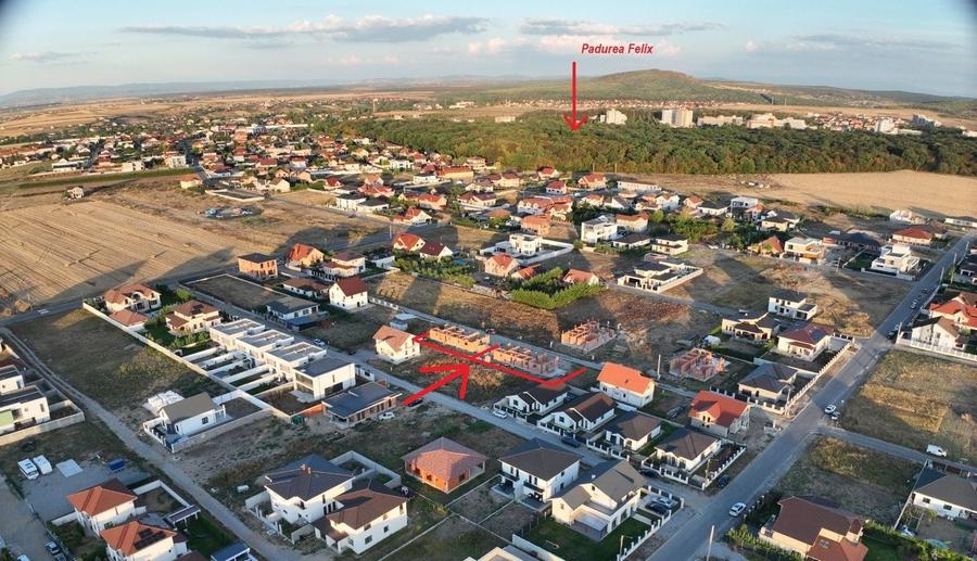 Casă cu 4 camere în Decebal