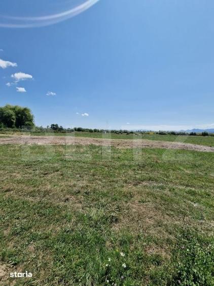 Teren de 6300 mp, în Mănești