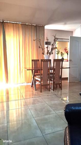 Apartament cu 5 camere în Central