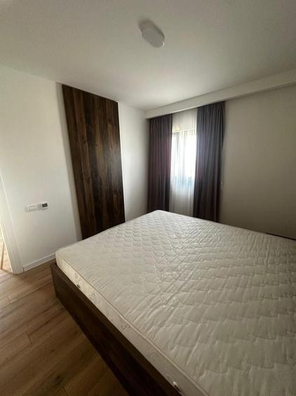 Duplex cu 5 camere cu Canalizare în Clinceni