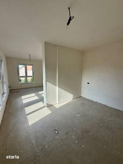 Casă cu 4 camere cu Teren 180 Mp în Calea Aradului